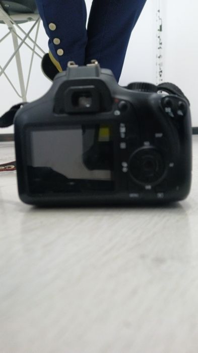 Canon EOS 4000D .