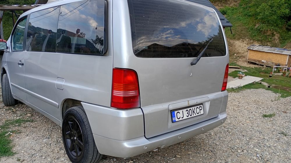 Vând urgent mașină Mercedes vito vecloss