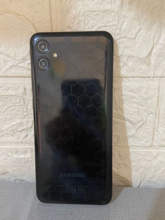 Срочно продам самсунг а04е