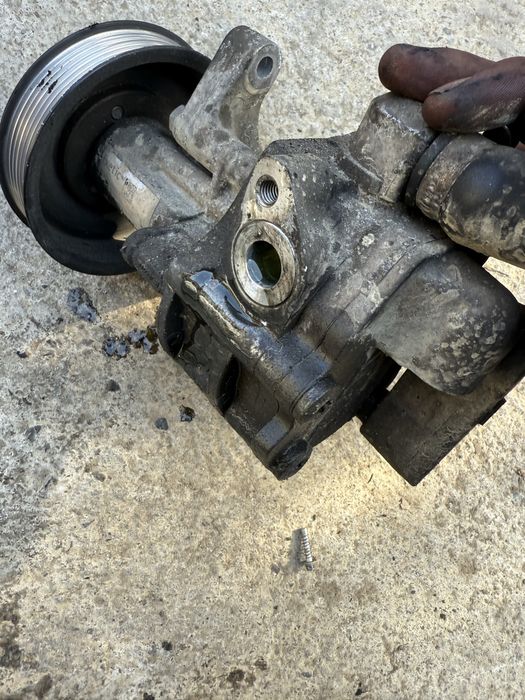 Хидравлична помпа BMW X5 E70 3d 245 4d 306