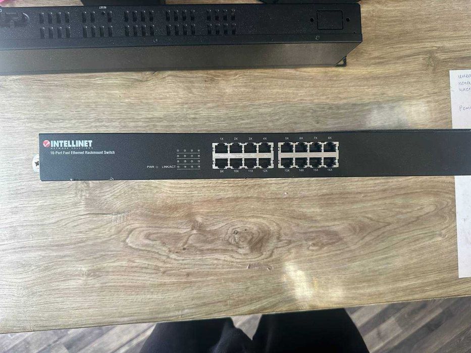 Коммутаторы D-Link, Intellinet