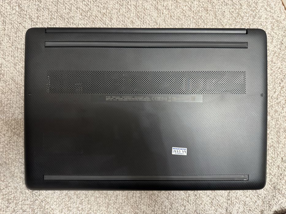 Ноутбук HP 15s-eq0024ur