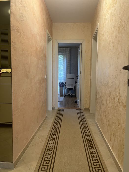 Продава се Четиристаен апартамент в Варна, Базар Левски - 220 кв.м за 2432 €/кв.м - Снимка #19