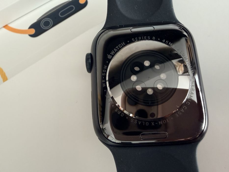Apple Watch Series 8 45mm Cellular – Midnight, arată ca nou