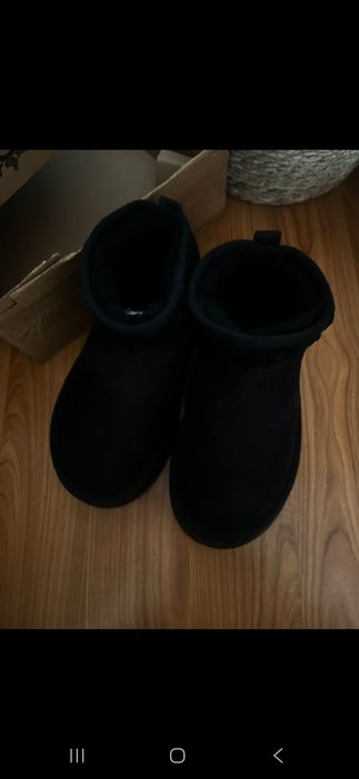 Ugg negre mărimea 36