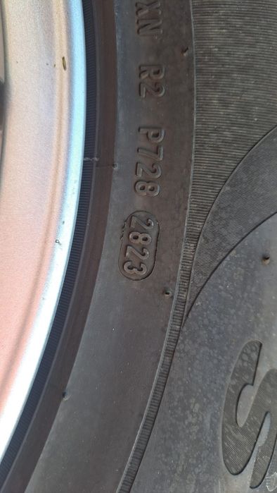 Set jenti cu anvelope iarna Pirelli Renault 235 65 17