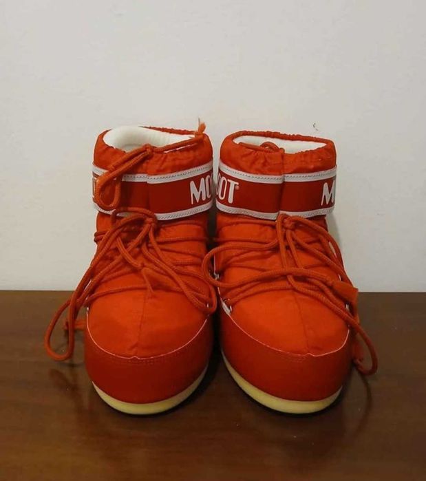 Moon boot rosu originali 36-38 noi fara eticheta