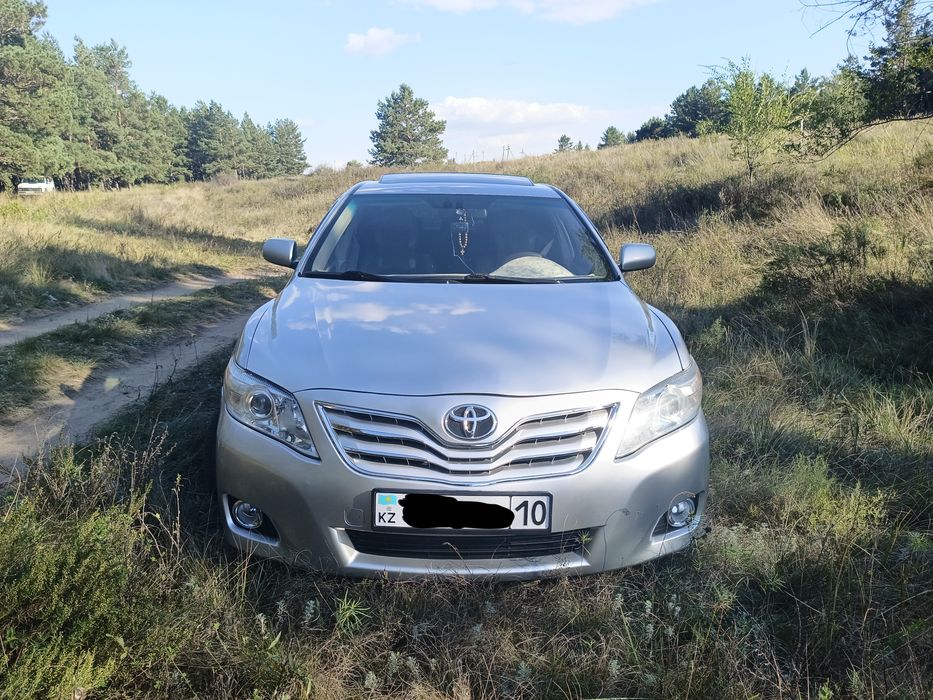 Продам Тойоту камри