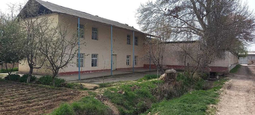 12 сотих жой сотилади бинолари билан