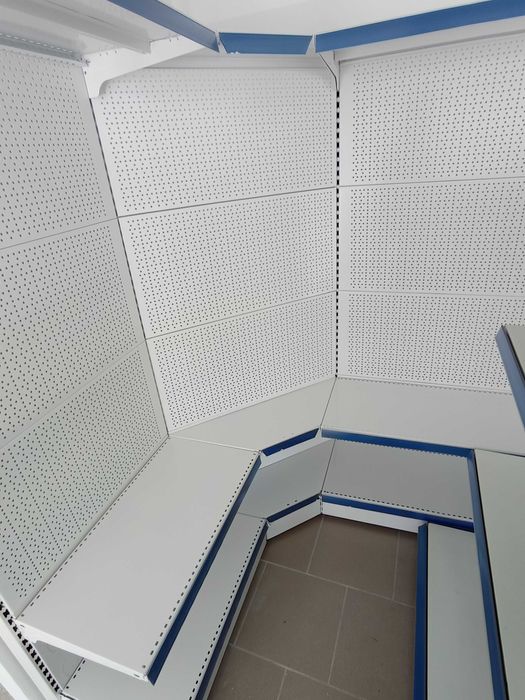 Вътрешен ъглов модул за крайстенен стелаж