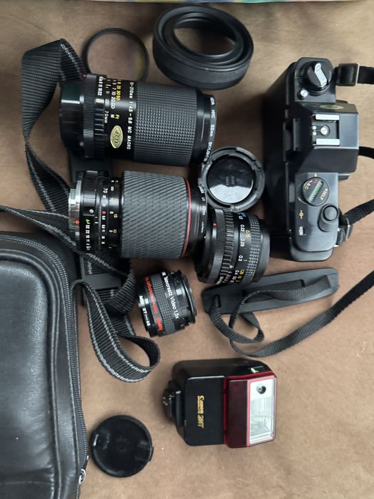 Vintege Canon T50 35mm SLR Film Camera