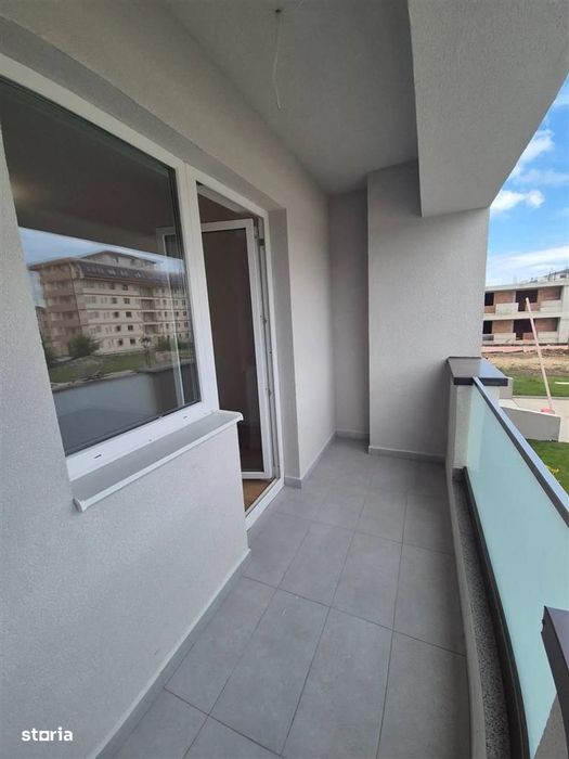 Apartament 2 camere, 2 balcoane, finisat la alb