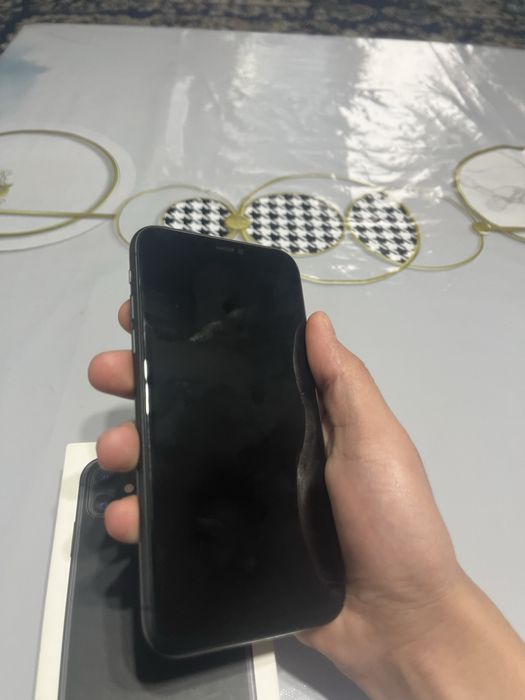 Айфон 11 64гб 81емкость