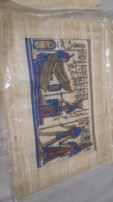 Египетские сувениры, папирусы