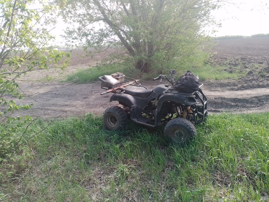 Продам квадроцикл на ходу