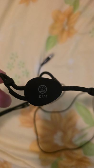 AKG C544L микрофон тип диадема