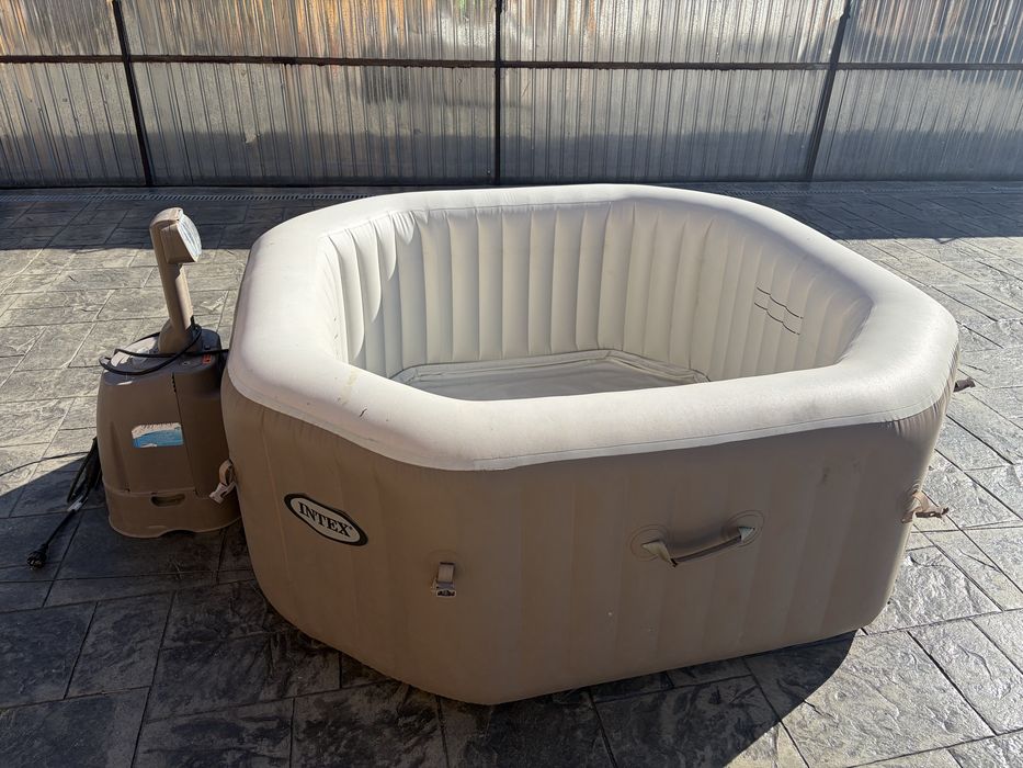 Jacuzzi intex de vanzare