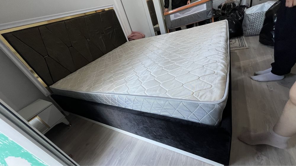 Кровать двухспальный