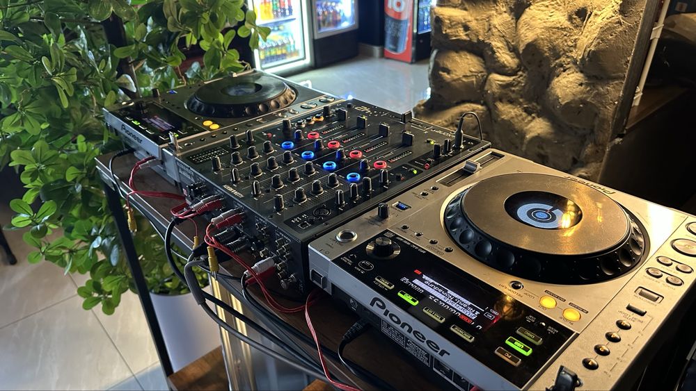 Продам Dj оборудования, Pioneer Cdj 850 2x и микшер Allen Heath 42