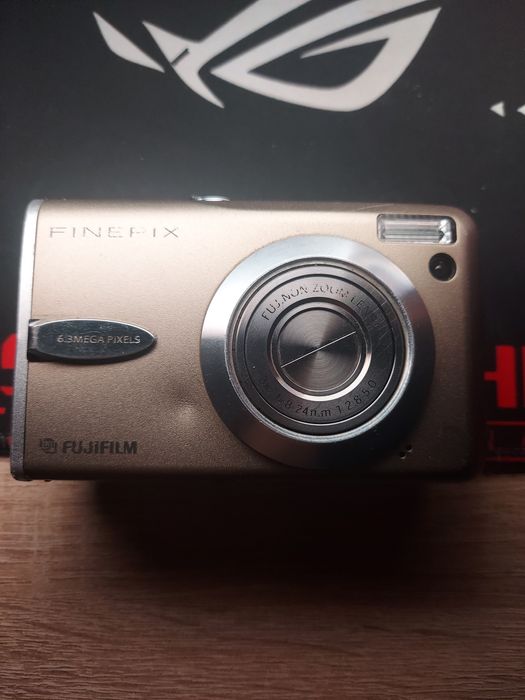 Fujifilm finepix f30