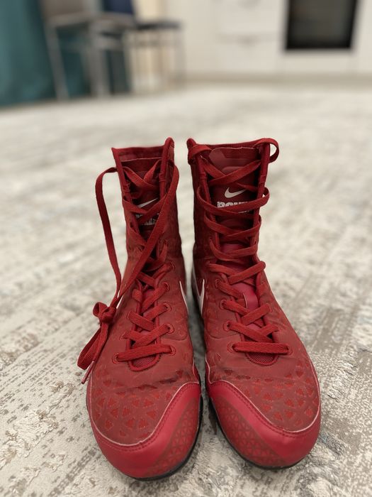 Продаю боксерки Nike KO