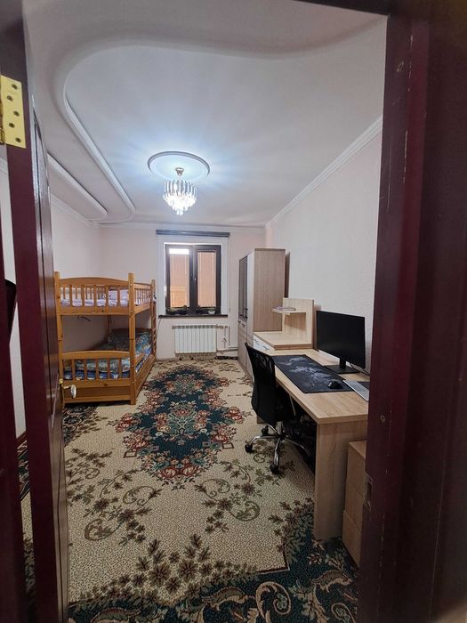 Продается 4-х комнатная банковская квартира, 130 кв.м.