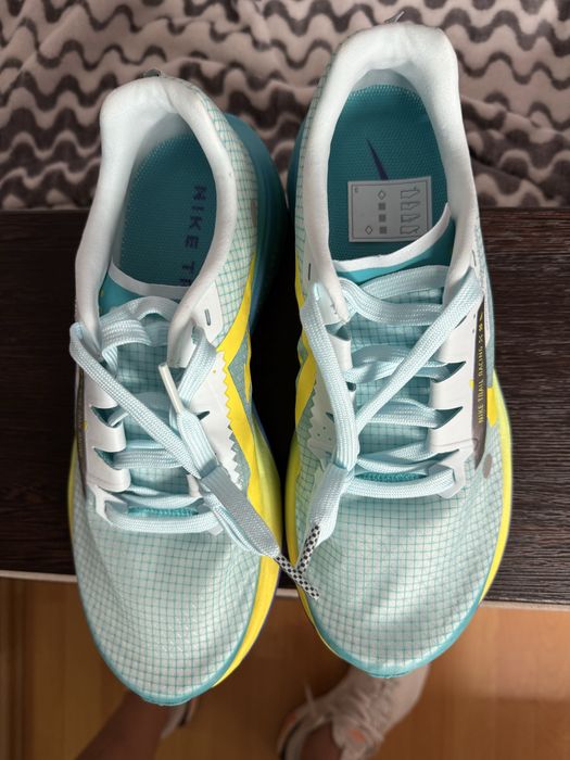 Adidasi nike zoomx nr42