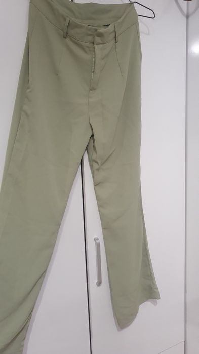 Панталон с широк кръчол