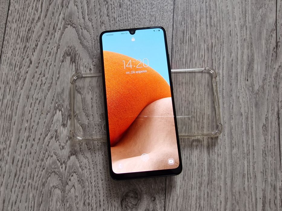 Продам телефон Samsung Galaxy A32 4/64GB!