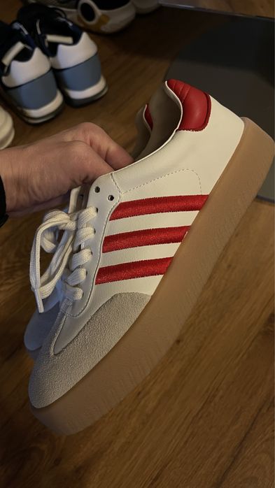 Продам кроссовки!