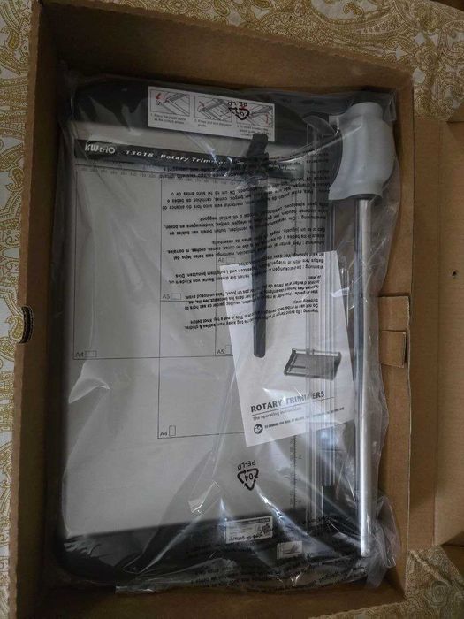 KW-Trio 13018 A4 Rotary Paper Trimmer Тример за хартия