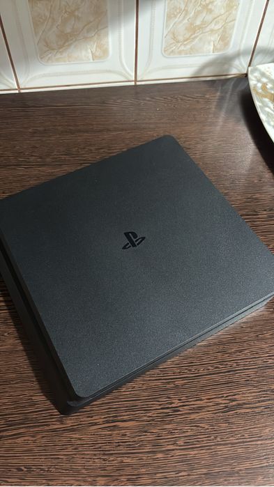 Vand ps4 stare nou 1000neg