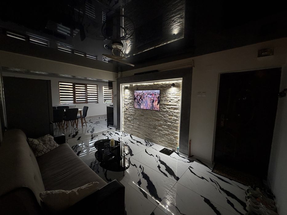 Apartament 3 camere Tg Jiu str Bicaz