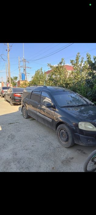 Продам контейнер и машину