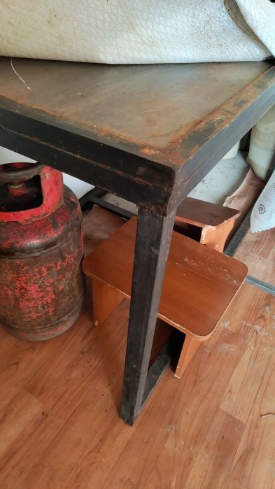 Стол лофт металлический