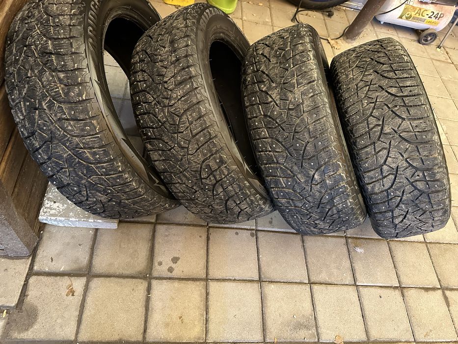 Продаю б/у шины r19 235/55