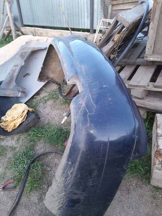 Запчасти на мазду 636