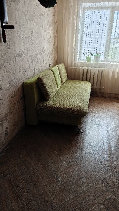 Продам квартиру трёхкомнатная.