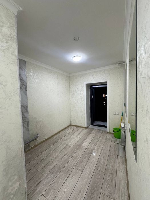 Продается офисное помещение вдоль дороги