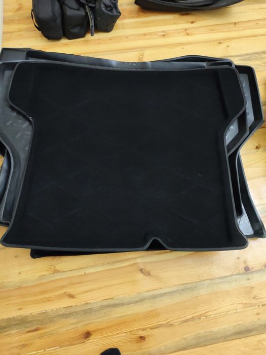 Полик для Жентра в отличном состоянии