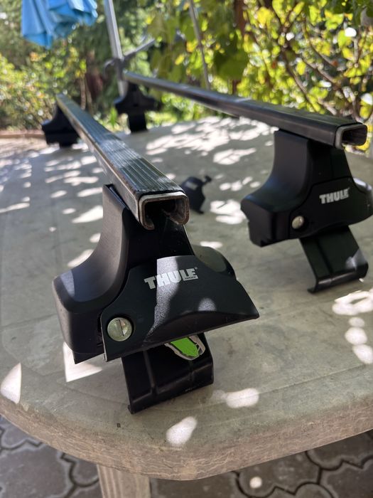 Bare transversale Thule SquareBar + Rapid System 754 + Kit 1725 Toyota Auris / Skoda Rapid