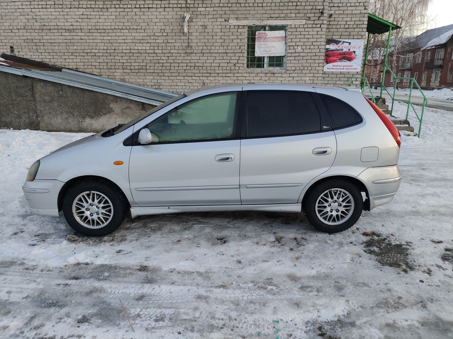 Продам Nissan Tino