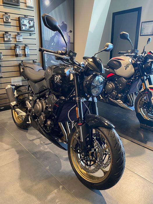 Motocicletă Triumph Trident 800 | Rate | Leasing