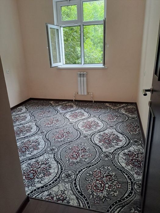 Наманган Шахар, 2 микраён Тукувчи махалласи, 8 уй 24 хонадон, 2 этаж,