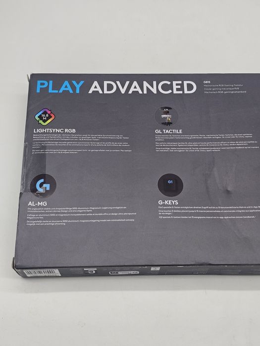 Tastatura gaming mecanica Logitech G815 LIGHTSYNC RGB Tactile Switch