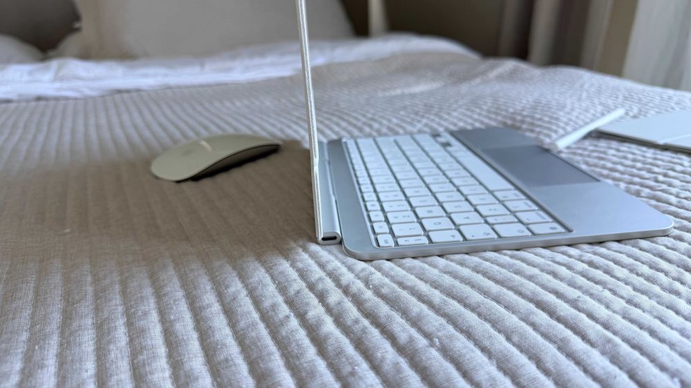 Magic Keyboard for iPad Pro 11‑inch (M4/M5)