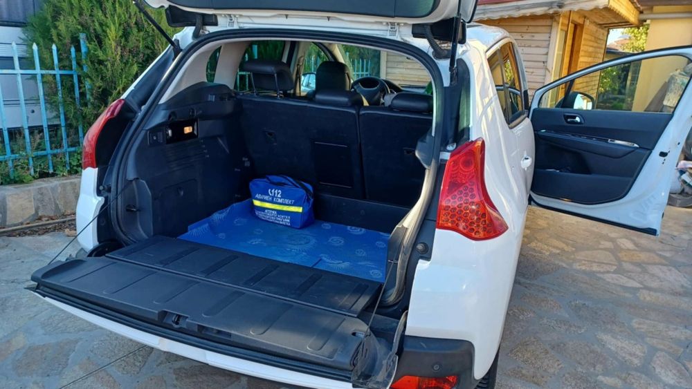 Peugeot 3008, 2012 година