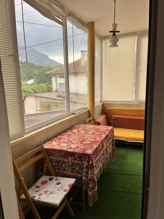 Къща с дворно място с. Краводер