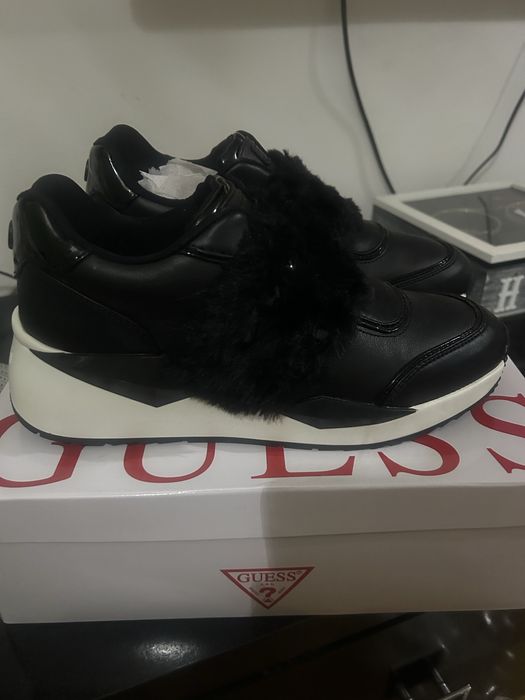 Guess нови маратонки