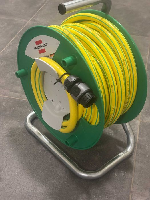 Furtun grădină Brennenstuhl 20m cu tambur, pistol stropire, 1/2", anti-răsucire